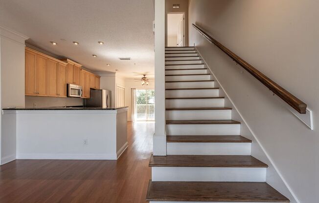 3 beds, 3.5 baths, $3,850