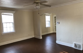 3 beds, 1 bath, $1,295