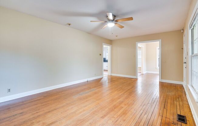 Urban Farmhouse - 2BD/2BA - Work Shop - Huge 1/3 acre - Real Wood Floors - Chickens Optional  - $2200