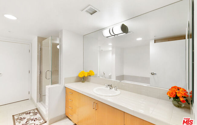 2 beds, 2.5 baths, 1,630 sqft, $6,800, Unit 702