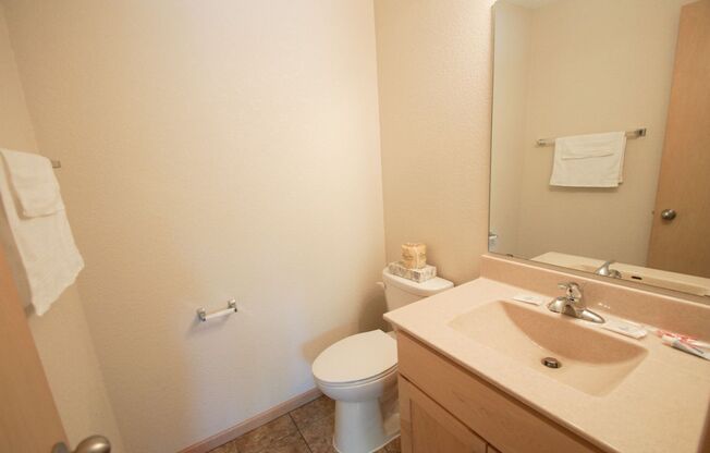 2 beds, 2 baths, 1,050 sqft, $1,724, Unit 205