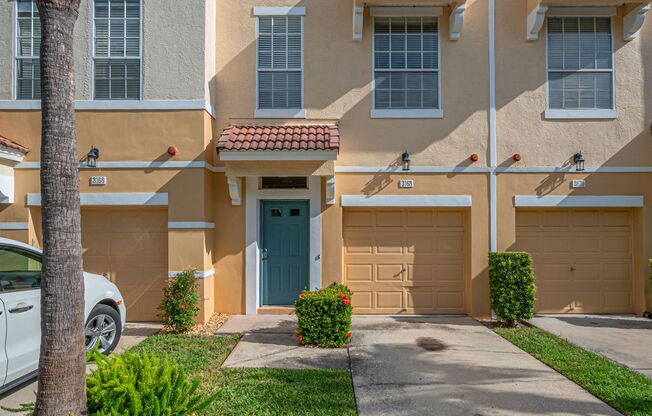 3 Bed 2, Full Bath, 2 Half Bath, 1 Car Garage Townhome near MacDill AFB