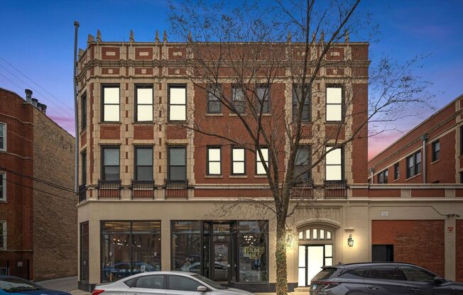 Studio, 1 bath, 365 sqft, $1,350, Unit Spaulding-218