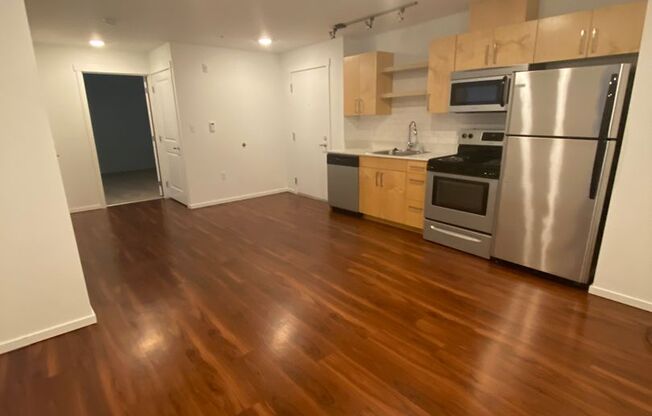 1 bed, 1 bath, 520 sqft, $1,795, Unit 5501-A