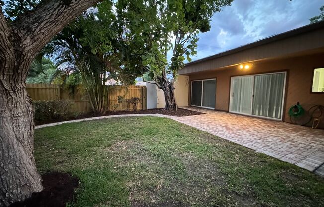 Recently Renovated 2/1 Condo in Winter Park!