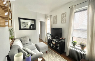 338 E 65 ST