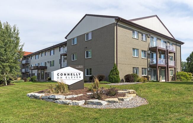 ConnellyApartmentsBurnsvilleMNPropertyGrounds