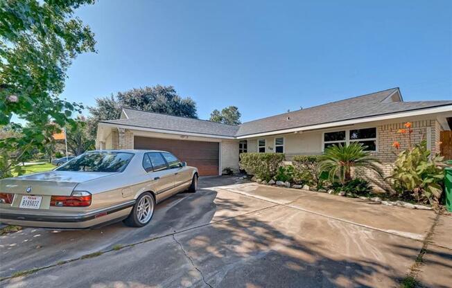 7614 BARBERTON DR
