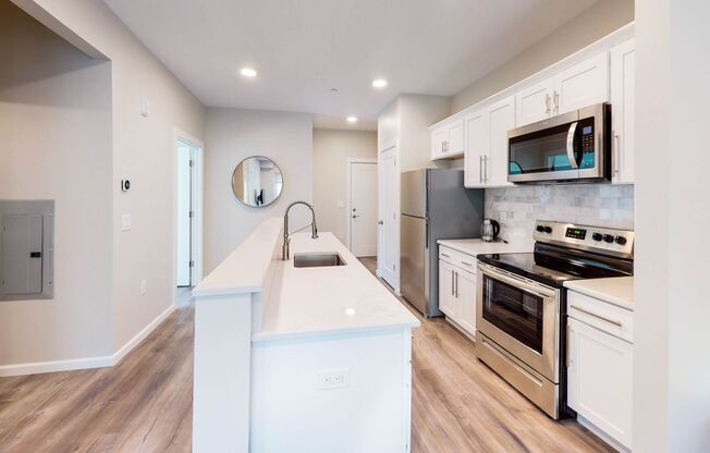 2 beds, 1 bath, 719 sqft, $2,795, Unit 209