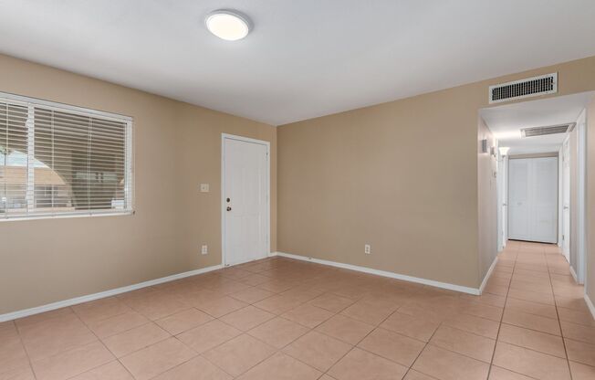 CHARMING 3 BEDROOM HOME IN PHOENIX!