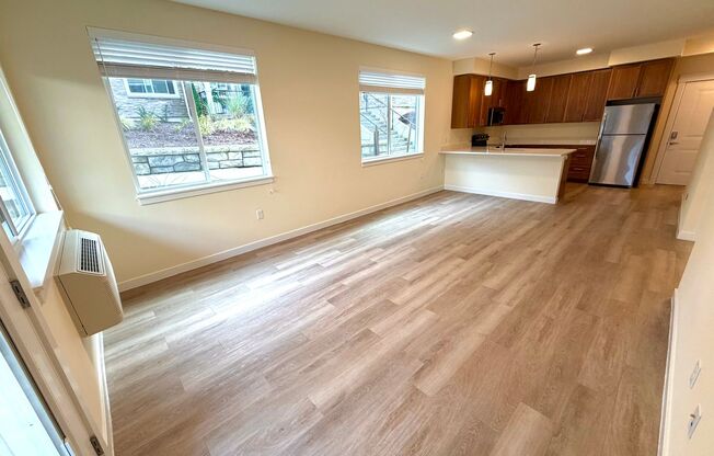 1 bed, 1 bath, 800 sqft, $1,600, Unit C105