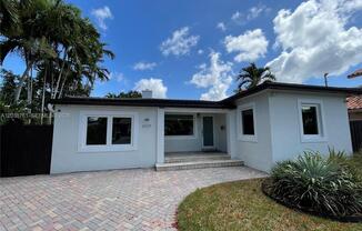 6129 SW 28 ST