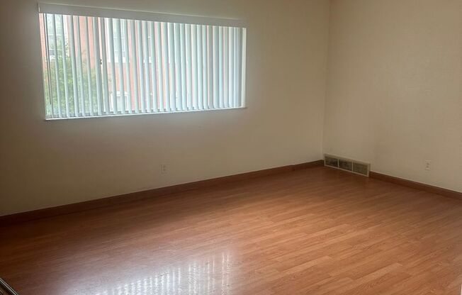 4838 S. Broadway Ave.