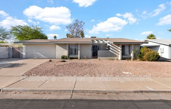847 W JUANITA AVE