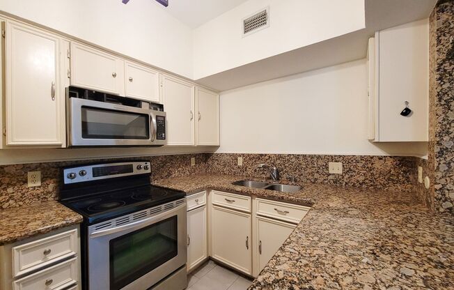 2 beds, 2 baths, $1,450, Unit # 47