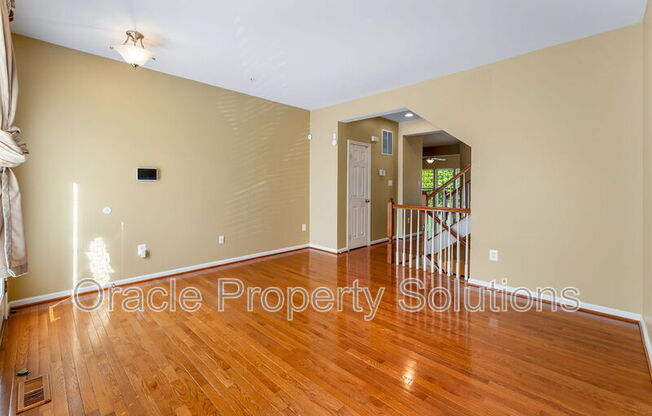 7550 MAIDENHEAD DR