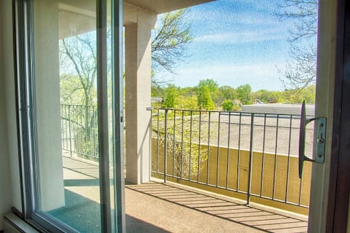 Large Balcony at Knollwood Towers West  Apartments, Minnesota, 55343