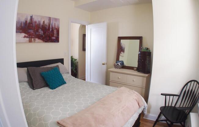 Studio, 1 bath, $3,995, Unit 4-D