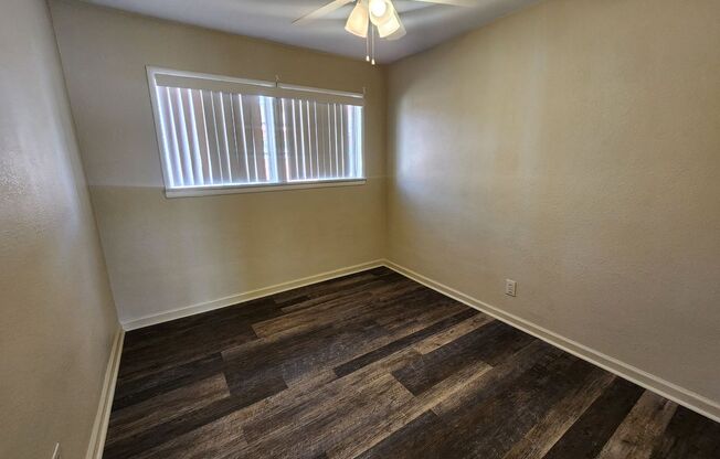 2 beds, 1 bath, $1,000