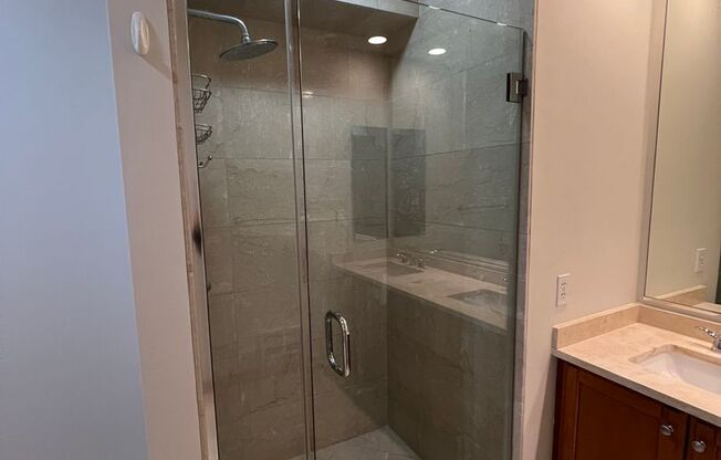 2 beds, 2 baths, $4,500, Unit UNIT 2604