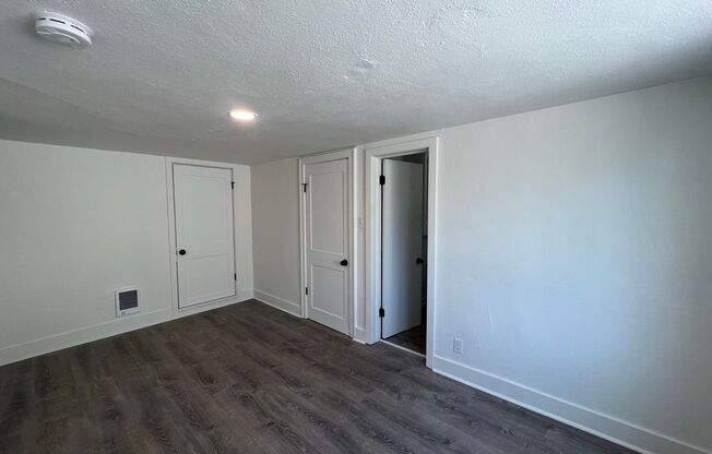 1 bed, 1 bath, $1,250, Unit Unit 3