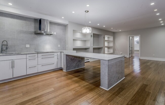 325 Columbus Ave 5