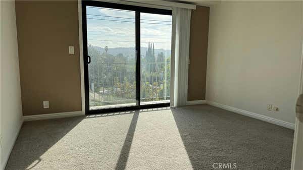 3 beds, 3 baths, 1,161 sqft, $3,625, Unit 309