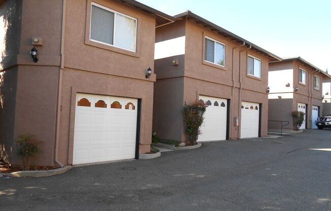 1266 BURTON CT