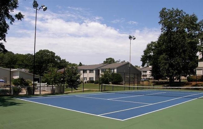 3 beds, 2 baths, 1,260 sqft, $1,250