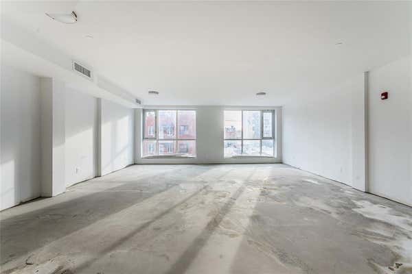 828 57 ST