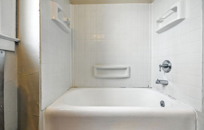 1 bed, 2 baths, 962 sqft, $1,159, Unit 405