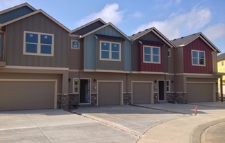 Luxury Townhouse in Ridgefield!!