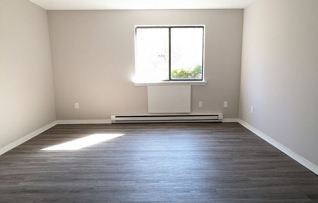 Avenue Rd Apartments LLC