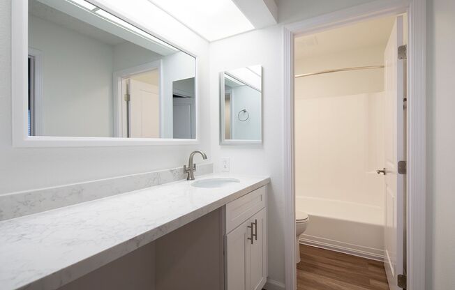 1 bed, 1 bath, 844 sqft, $2,595, Unit 201