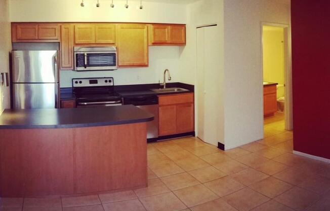 3135 N MTN AVE