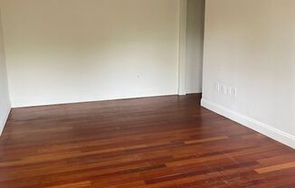 1 bed, 1 bath, $1,000, Unit 7