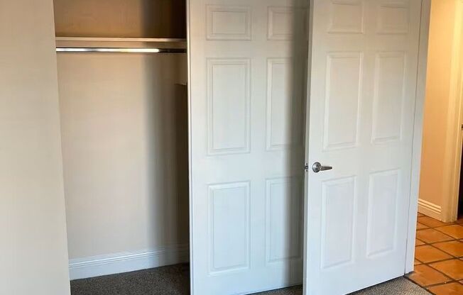 1 bed, 1 bath, 427 sqft, $2,300, Unit 223
