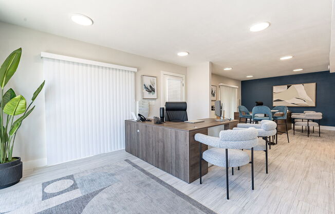 Kinley at Biltmore - Apartments in Phoenix, AZ