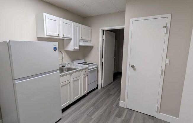 1 bed, 1 bath, 500 sqft, $900, Unit 435