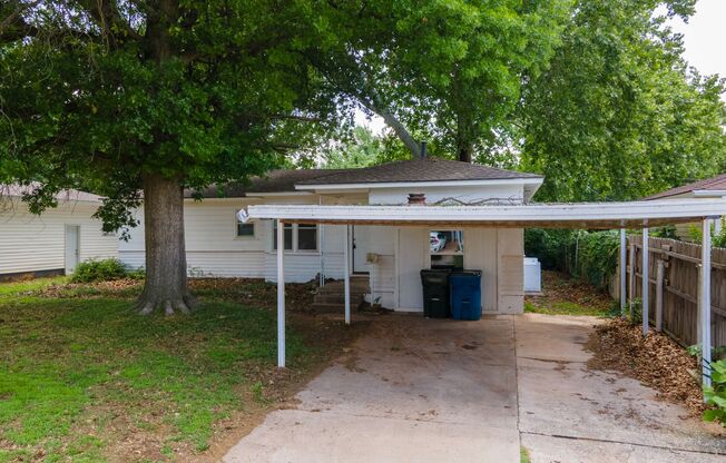 4 Bed 1 Bath Home in Midwest City!!