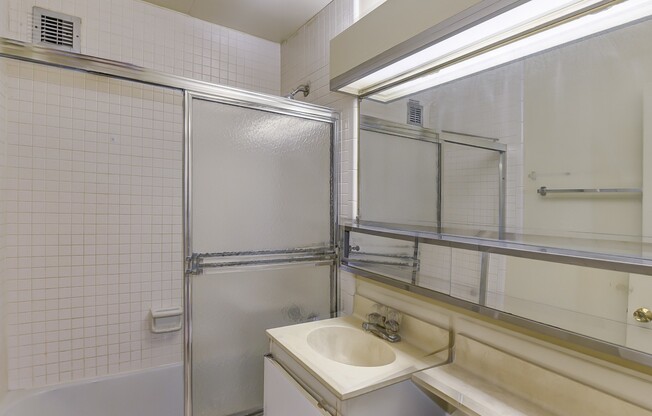 Studio, 1 bath, $1,495