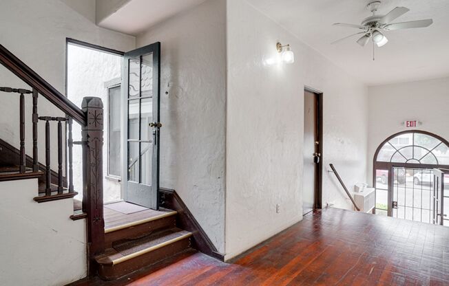 2nd Ave Apartments