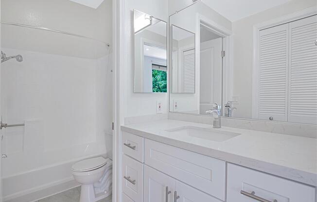Spacious Bathrooms at Hollywood Vista, Hollywood, CA, 90046