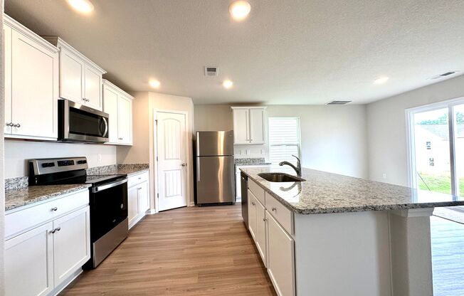 Beautiful 4BR/2.5BA Home in Charlotte!