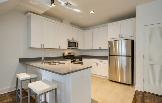 2 beds, 2 baths, 1,297 sqft, $2,677, Unit Annex T04