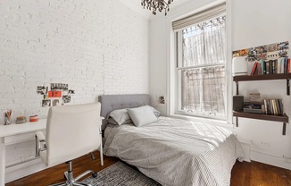 259 W 132 ST