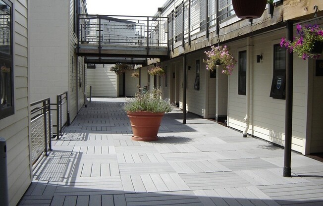 1 bed, 1 bath, $2,675, Unit 508