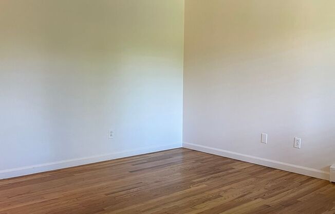 1 bed, 1 bath, 450 sqft, $1,225, Unit 8