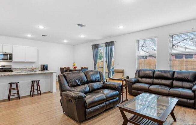 5518 FOSSIL WAY