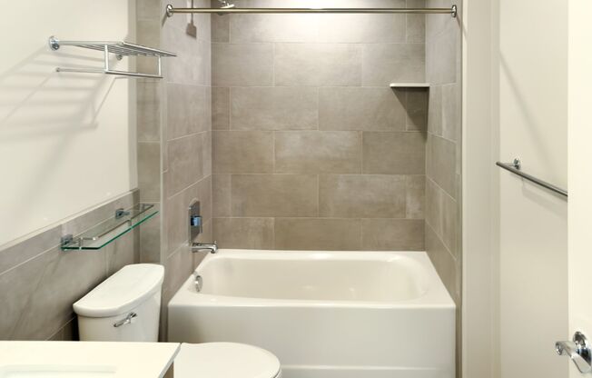 1 bed, 1 bath, $5,000, Unit 505